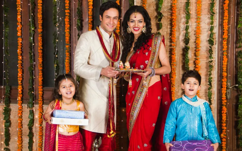 Elegant Diwali Outfits for Festive Celebrations